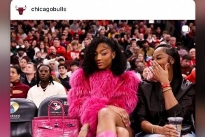 魔术死忠都得甘拜下风！安吉尔·里斯现身芝加哥观看魔术客场比赛