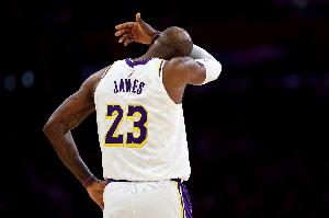 解说：全明星需要詹姆斯这种巨星 没有他好比春晚没有赵本山