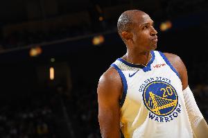 考虑突破霍福德的时间限制吗？科尔：不 那该怎么安排他出场呢？