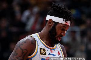 媒体人：6.7秒直接给雷蒙要你外援干啥 指着杰曼打硬仗真没戏