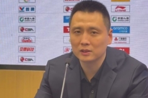 卢伟：下半场不是我们的正常水准 用刘礼嘉是根据现场状况决定