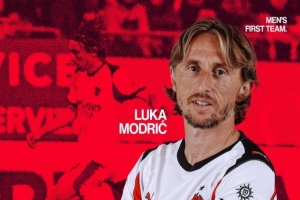 大师级表现！官方：莫德里奇当选对阵卡利亚里全场最佳球员