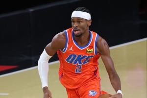 乔詹库当选过！加上亚历山大 NBA共10位当过体育画报年度体育人物