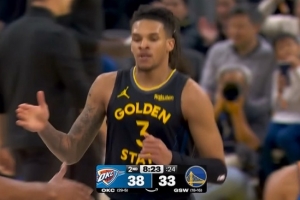 鬼手神偷！理查德机警上抢断球 反击一条龙飞身暴扣