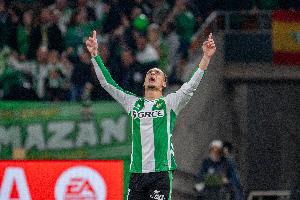 阿斯报：贝蒂斯边锋安东尼恢复训练，有望首发出战皇马