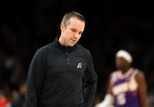 太阳主帅：我对球队开场挡拆防守很不满意 对对手的进攻干扰有限