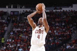 师傅做什么工作的？莫布里再度两罚不中 本场比赛已经5罚0中