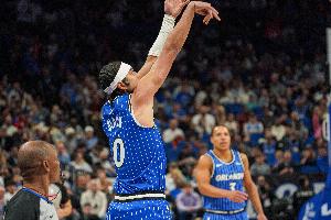 布莱克：球队没有打出应有水准 但我们已经开始掌握了一些势头