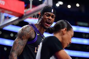 詹姆斯：我们非常需要范德比尔特的运动能力 他回归轮换至关重要