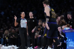 键盘侠|卢卡总抱怨要罚球被喷惨！🤔到湖人后裁判更照顾他了？