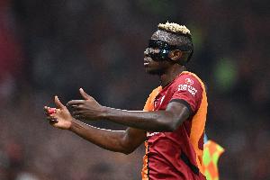 体图：奥斯梅恩最近被推荐给了拜仁，他很喜欢拜仁并希望转会