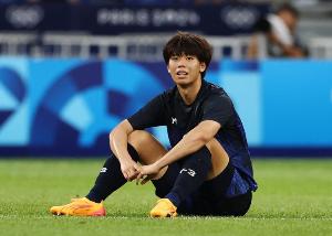 德媒：热刺21岁日本籍中卫高井幸大外租门兴，后者拥有买断条款