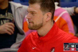 很值！克林根被吹犯规 斯普利特挑战成功取消犯规还拿到球权