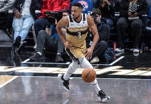 球队主心骨！麦科勒姆半场7中5&三分3中2拿12分3板 正负值+13