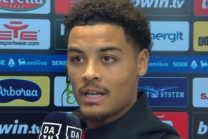 德温特：阿莱格里中场时点醒我们 夺冠？穿上米兰球衣总让人梦想