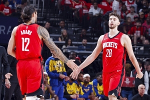 恐怖如斯！火箭本赛季篮板率56.6%&篮板差+11.4 皆为历史最高