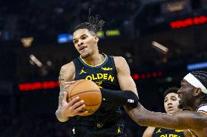 科尔：理查德是十足的复古派球员 他能很好地阅读比赛