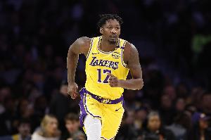 还放走了！湖记：尼&鹰全是攻防兼备的侧翼 湖人这几年只有DFS！