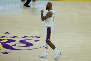 41岁后单场得分榜：老詹31分领跑 贾巴尔25分第2 卡特两次21分