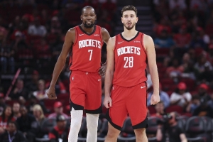 静雨：申京是球队老大&精神领袖 杜兰特体力下降后攻防都有大纰漏