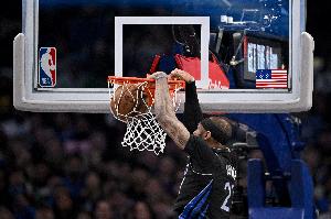 上场就兢兢业业！加福德出战19分钟 5中4拿到9分8板2帽