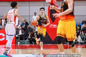 今天没化身老六！庞峥麟8中4拿到12分3板1助 7次失误过多