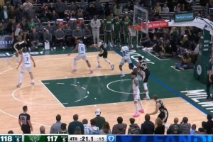 雄鹿VS黄蜂裁判报告：共1次漏判 字母哥关键时刻进攻三秒违例