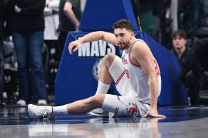 仅剩卡佩拉1中锋！火箭官方：申京脚踝扭伤 将缺席本场剩余比赛