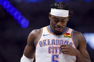 针对我是吧？多特进攻&防守连续被吹犯规 怒喷裁判吃T