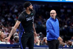 状元签？独行侠在想办法从老鹰手里换来鹈鹕首轮签 谈过浓眉交易