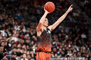 济南时报：明晚冲击4连胜 客战福建或成山东男篮重要转折点