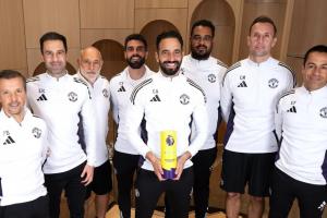 真有魔咒！英超10月最佳阿莫林下课，11月最佳马雷斯卡下课！