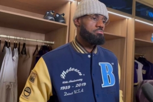 詹姆斯：我明白球权宝贵 当你几乎拿不到球时就无法承受大量失误