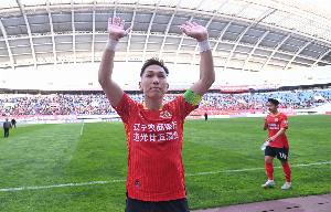 博主：邦本宜裕续约大门再次开启，铁人与球员准备回到谈判桌前