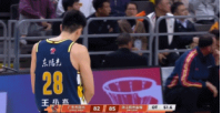 立大功！陈家政代替王少杰罚球&2罚1中自己拿前场板 再中三分反超