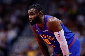 难阻失利！小哈达威12中7拿到26分 三分10中5