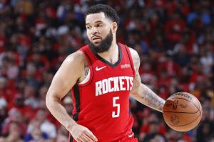 强援回归？火箭并没完全排除冠军控卫范弗里特本赛季复出的可能性