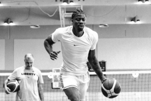 欧篮联场均仅1.3分！希腊豪门奥林匹亚科斯将字母弟科斯塔斯外租