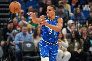 全队三分32中15！贝恩：球轮转了起来 每个人都能得到机会