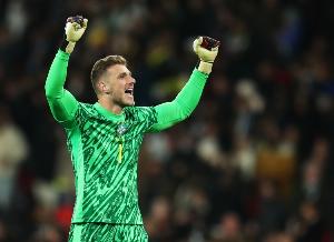 天空体育：西汉姆有意租借利雅得胜利门将本托，附带选择买断条款