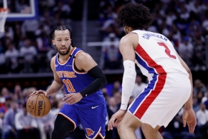 尼克斯更被看好！ESPN胜率预测：活塞主场44% 尼克斯客场56%。