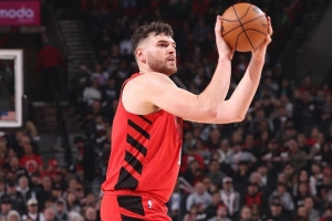 开拓者媒体人：我要叫克林根克林刚或金刚 三分34%朝着大洛发展了