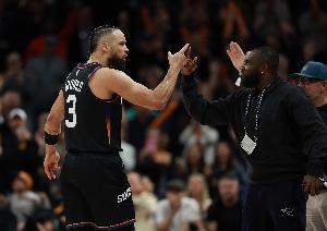 乌度卡：狄龙的印记遍布太阳整支球队 和他加盟火箭时很相似