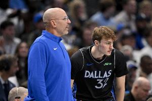 本季大空位三分命中率榜：独行侠32.4%最铁 活塞第2铁 雷霆第9铁