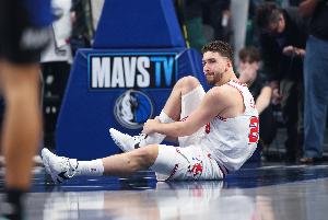 😭完犊子！乌度卡：申京大概率伤缺10-14天！