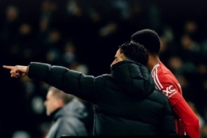 奥比·马丁告别阿莫林：感谢你让我有机会为曼联上演首秀