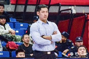 媒体人：北控雪中送炭 换帅后的天津韧性提升这才有了末节逆转