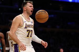 雷迪克：我最欣赏的一点是东契奇总对自己很严格 这是他性格使然