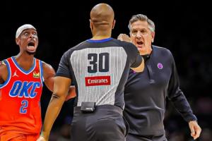 献祭流打法！芬奇自爆后 雷霆5胜5负&罚球联盟倒数第五！