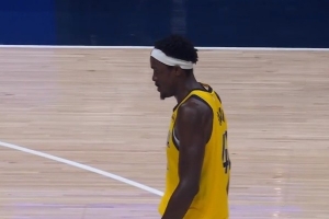 还有悬念？西亚卡姆强硬突破上篮2+1 追到差1分！